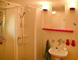 Holiday Home, Gowidlino