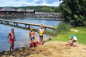 Sunny Holiday Apartment With Balcony on Klopeinersee With Private Beac