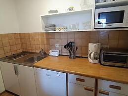 Sunny Holiday Apartment With Balcony on Klopeinersee With Private Beac