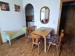 Sunny Holiday Apartment With Balcony on Klopeinersee With Private Beac