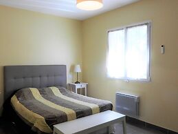 Pretty Home With Garden for 5 Guests