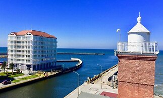 Apartment With Private Garden in Dar?owo