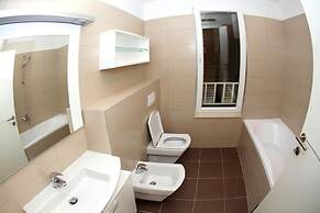 Apartments in Villas Punta Skala With Beachpool