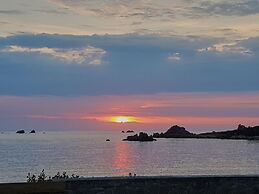 Apartment in top Location With Fantastic sea View, Primel, Plougasnou
