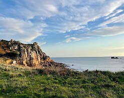 Apartment in top Location With Fantastic sea View, Primel, Plougasnou