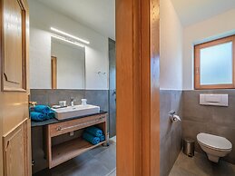 Apartment in Brixen im Thale With a Garden