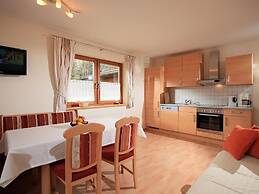 Apartment in Brixen im Thale With a Garden