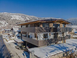 Apartment in Brixen im Thale With a Garden