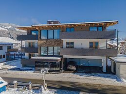 Apartment in Brixen im Thale With a Garden