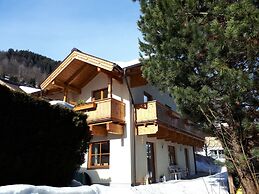 Apartment in Bramberg am Wildkogel With Balcony