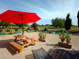 Semi Detached House, Bacilly