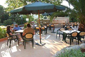 Residence Les Dauphins, Apartment With Balcony and sea View