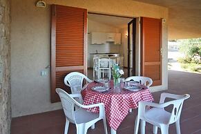 Apartment in Costa Paradiso With Garden Furniture