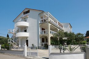 Apartments Adelheid in Biograd, Close to the Beach