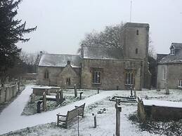 Lodge/ Kingbed/ Privg/ Petsok/ Freep/ Wifi