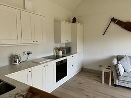 Lodge/ Kingbed/ Privg/ Petsok/ Freep/ Wifi