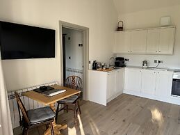 Lodge/ Kingbed/ Privg/ Petsok/ Freep/ Wifi