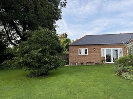 Lodge/ Kingbed/ Privg/ Petsok/ Freep/ Wifi