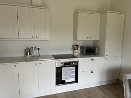 Lodge/ Kingbed/ Privg/ Petsok/ Freep/ Wifi