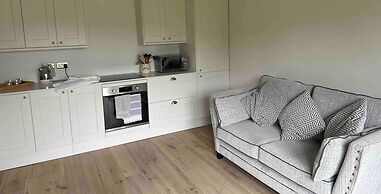 Lodge/ Kingbed/ Privg/ Petsok/ Freep/ Wifi