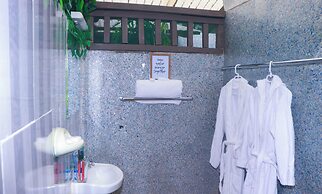 Pacha Waterfront Nithi