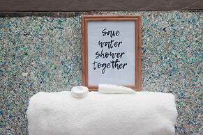 Pacha Waterfront Nithi