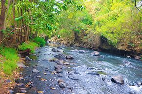 Pacha Waterfront Nithi