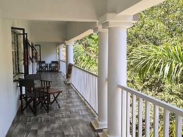 Room in Lodge - Luxury Suite in Boutique Lodge With Free Savannah Adve