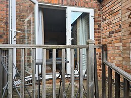 Cozy Nottingham Apartment With Perfect Location