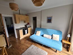 Cozy Nottingham Apartment With Perfect Location