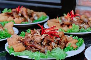 Ha Tien Xua Hotel & Resort