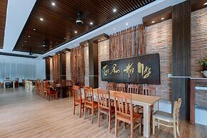 Ha Tien Xua Hotel & Resort