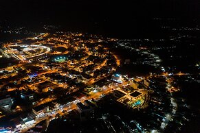 Ha Tien Xua Hotel & Resort