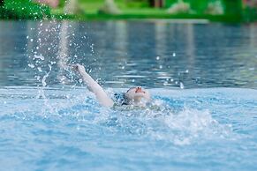 Ha Tien Xua Hotel & Resort