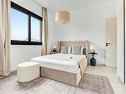 Sanders Premier Downtown