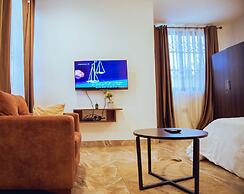 AIDEN HOMES AND APARTMENTS HOTEL