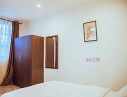 AIDEN HOMES AND APARTMENTS HOTEL