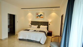 AIDEN HOMES AND APARTMENTS HOTEL