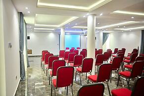 AIDEN HOMES AND APARTMENTS HOTEL