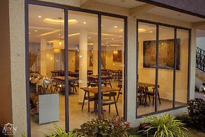 AIDEN HOMES AND APARTMENTS HOTEL