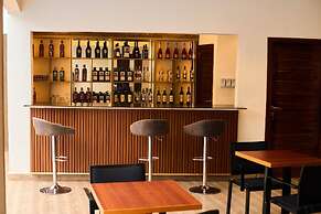 AIDEN HOMES AND APARTMENTS HOTEL