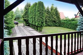 Large Holiday Home With a Great Garden, Only 250m From the Lake, Kalbo