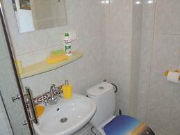 Studio With a Balcony Near the sea