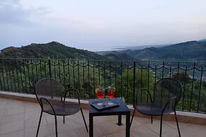 Holiday Home With Pool Near Mt Etna