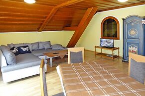 Apartment in St. Kanzian am Klopeiner See With Garden