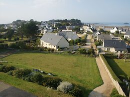 Pretty Apartment With sea View in Primel-formerly TUI Ferienhaus