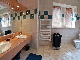 Pretty Apartment With sea View in Primel-formerly TUI Ferienhaus