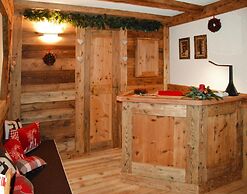 Apartment in Pellizzano Near Shopping