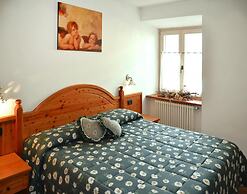 Apartment in Pellizzano Near Shopping