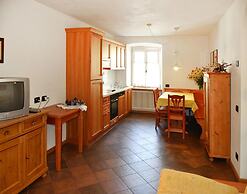 Apartment in Pellizzano Near Shopping